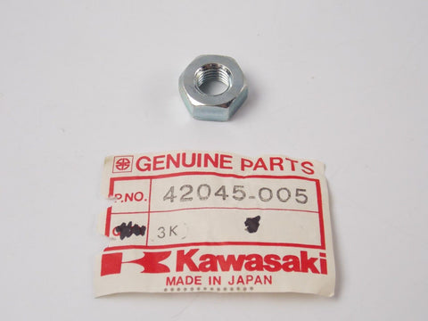 NOS OEM KAWASAKI 1967-2005 NUT 10MM  C2 G3/4 H1 MC1 KZ900/1000  42045-005