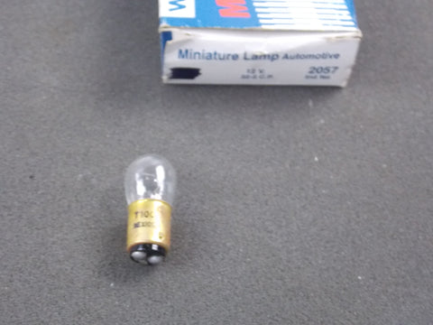 WAGNER MINIATURE LAMP AUTOMOTIVE BULB LIGHT (3) 12V 32-2 C.P T10C # 2057 - MotoRaider